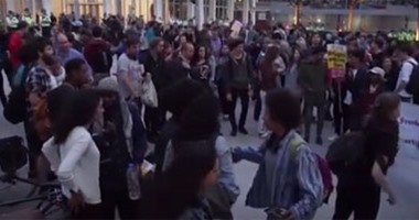 بالفيديو.. مظاهرات فى لندن ترحب باللاجئين وترفض العنصرية بعد استفتاء بريطانيا