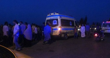 بالصور.. مصرع اثنين فى حادث تصادم بين سيارتين بمحافظة دمياط