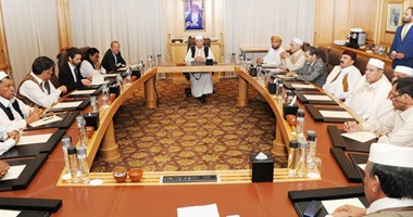 رئيس مجلس النواب الليبى يجتمع مع شيوخ القبائل الليبية بمسقط