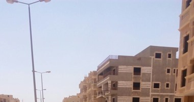 صحافة المواطن.. انقطاع مستمر للمياه وإنارة أعمدة الكهرباء نهارا بمدينة الشروق