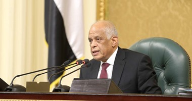 رئيس البرلمان يطالب النواب بعدم مغادرة القاعة لإقرار زيادة المعاشات العسكرية