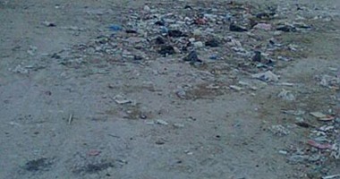 بالصور.. سكان قرية بريك يونس بالبحيرة يشكون تفاقم أزمة القمامة والصرف الصحى