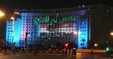 " بشرة خير" تشعل احتفالات المواطنين بذكرى الثورة فى ميدان التحرير