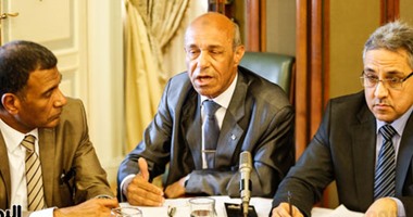 بالصور.. بدء اجتماع لجنة الإدارة المحلية بالبرلمان لمناقشة "ظاهرة انتشار الحرائق"