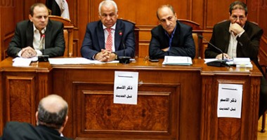 بالصور.. فرج عامر معلنا دعمه مبادرة الرئيس لعودة الجماهير للملاعب: سنجلس مع كل الشباب