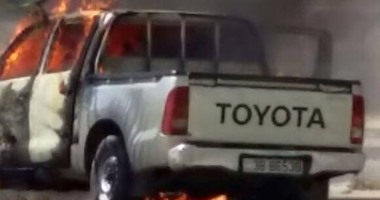 تفحم سيارة نقل بعد اشتعال النيران بها أعلى محور صفط اللبن