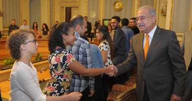 رئيس الوزراء يلتقى أبناء الجالية المصرية فى كندا لبحث مطالبهم