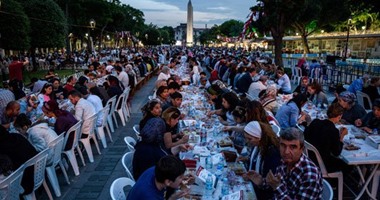 حى الهرم: إقامة مائدة رمضانية بمنطقة المنصورية لإفطار 600 صائم