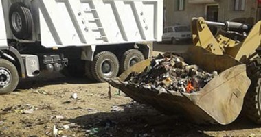 بالصور.. حملة للنظافة وتمهيد الطرق بمركز وقرى طامية فى محافظة الفيوم