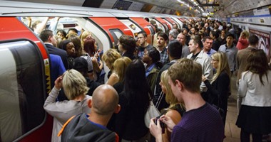 "تويتر" تتعاون مع هيئة نقل لندن لإخطار الركاب بأوقات تأخر القطارات