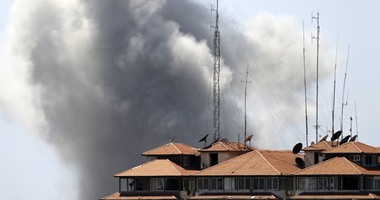 إصابة شخصين فى هجوم سيارة ملغومة بمحيط منزل مدير الأمن بمدينة عدن اليمنية