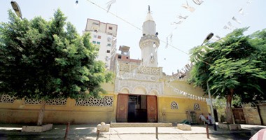 وقف إمام مسجد بالقاهرة عن العمل بسبب بلاغات ضده