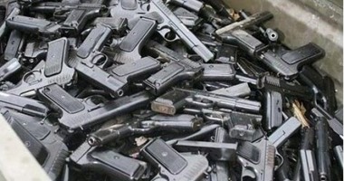 الجارديان: 3% من البالغين الأمريكيين يمتلكون نصف الأسلحة فى أمريكا