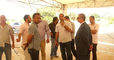 بالصور.. نائب محافظ القاهرة يتفقد سوقى عين حلوان وتوشكى قبل افتتاحهما