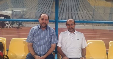 حمادة المصرى وعامر حسين يؤازران المنتخب الأولمبى قبل مواجهة أوغندا