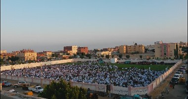 الملايين فى مصر يبدأون "التكبير" استعدادا لصلاة عيد الأضحى
