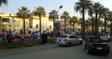 إقبال كبير من المواطنين على المتنزهات والحدائق فى أول أيام العيد بالمنيا