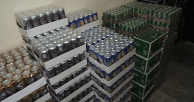 بالصور .. ضبط 4768 زجاجة مشروبات كحولية بمطروح