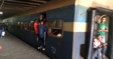 صحافة المواطن.. قارئ يشارك بصور تكدس الركاب داخل قطار بورسعيد