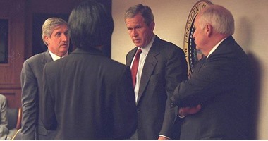 موقع أمريكى ينشر صوراً لأول مرة عن متابعة جورج بوش لأحداث 11 سبتمبر