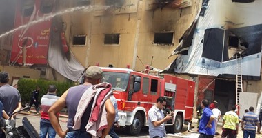 حريق مصنع بويات أكتوبر يحاصر 3 عمال وسط النيران داخل إحدى الغرف