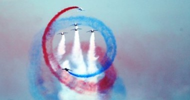 القوات الجوية الفرنسية تشارك فى استقبال مهرجان الجاز بعروض جوية 