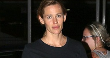 بالصور.. بين أفليك يترك زوجته حبا فى الخادمة