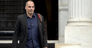 وزير مالية اليونان يعلن استقالته بعد رفض الشعب شروط خطة الانقاذ الاقتصادى