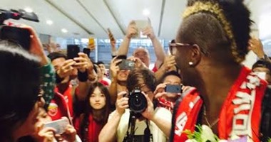 أغلى لاعب أفريقى فى التاريخ يصل الصين للانتقال إلى شنغهاى