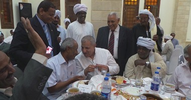 رئيس الوزراء يشارك النوبيين فى الإفطار الجماعى بوادى كركر فى أسوان