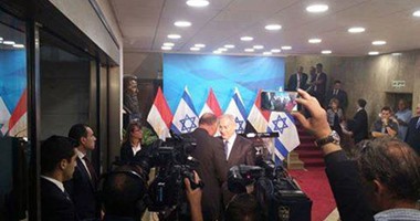 موقع إسرائيلى: شكرى لم يتفق مع نتنياهو على موعد قمة ثلاثية فى القاهرة