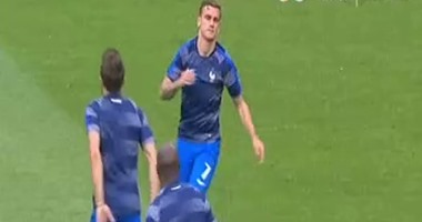 يورو 2016.. بالفيديو .. إحماء فرنسا والبرتغال قبل اللقاء النهائى