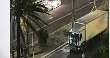 عمدة "نيس" الفرنسية: سائق الشاحنة دهس المواطنين على امتداد 2 كم