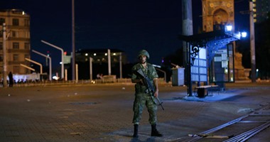 توقف البث عن قناة "سى أن أن" التركية عقب سيطرة الجيش التركى على الاستديو