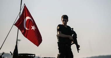 الحكم بالحبس شهرين مع وقف التنفيذ لعسكريين أتراك بسبب دخول اليونان دون تأشيرة