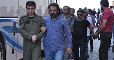 القبض على 39 طيارا بقاعدة عسكرية تركية بتهمة المشاركة فى الإطاحة بأردوغان
