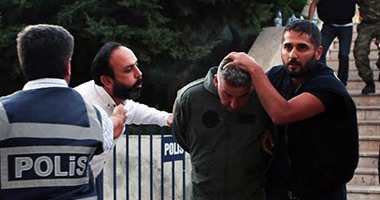 محكمة يونانية ترفض طلب أنقرة ترحيل 3 ضباط متهمين فى تحركات الجيش التركى