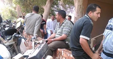عمال سيراميك مصر بالمنوفية يواصلون الإضراب للمطالبة بزيادة المرتبات