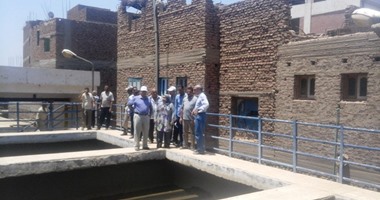 محافظ قنا يتفقد محطة مياه شرب ووحدة صحية بمركز نقادة