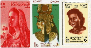 فلاحة وملكة ومفكرة ومطربة.. كيف جسدت طوابع البريد المصرية كل وجوه الستات؟