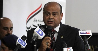 محافظ وقبائل مطروح يقدمون 6 مليون جنيه لدعم مشروعات صندوق "تحيا مصر"