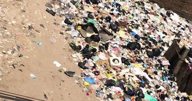 بالصور.. أهالى بلبيس بالشرقية يستغيثون من انتشار القمامة بين منازلهم