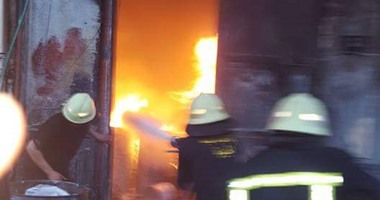 الحماية المدنية تسيطر على حريق نشب داخل مخزن إسفنج فى أكتوبر