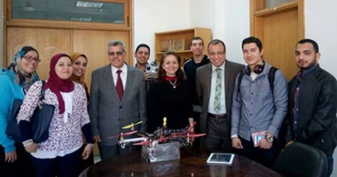 طلاب بهندسة حلوان يبتكرون طائرة بدون طيار للتصوير الجوى بهاتف ذكى للتحكم