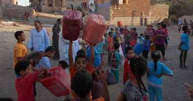 أهالى أبو الريش بأسوان يعانون نقص مياه الشرب ويهددون بوقفات احتجاجية