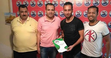 نبروه يضم أحمد فهمى لاعب البلدية لمدة موسمين