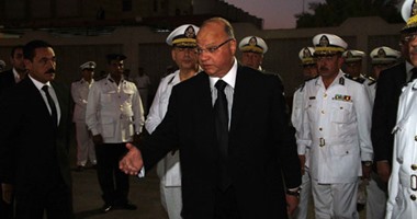 مدير أمن القاهرة يصل موقع انهيار عقار جاردن سيتى 