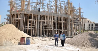 رئيس جامعة كفر الشيخ يتفقد أعمال إنشاء المسجد الجديد بالجامعة