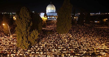 إسرائيل توافق على فتح المسجد الأقصى تدريجيا بداية من الغد