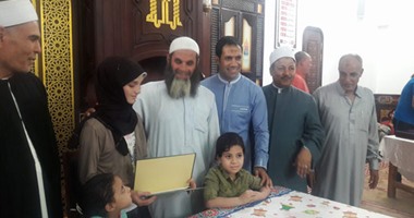 بالصور.. القيصر يكرم حفظة القرآن بالإسماعيلية